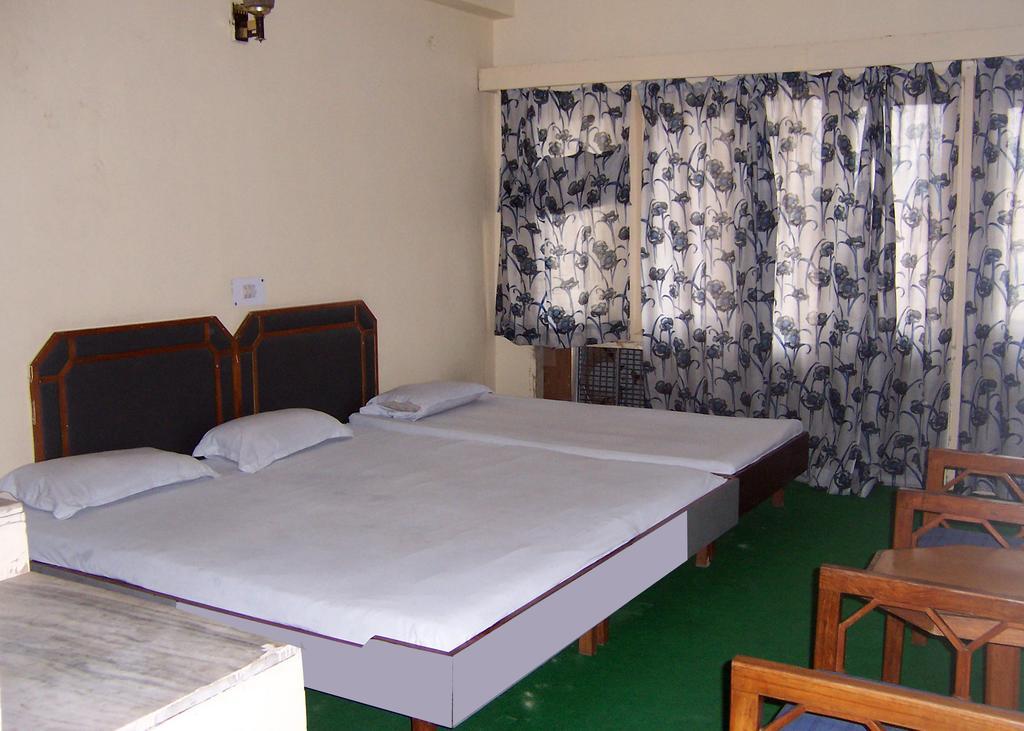 Hotel Mansarover International Haridwār Chambre photo