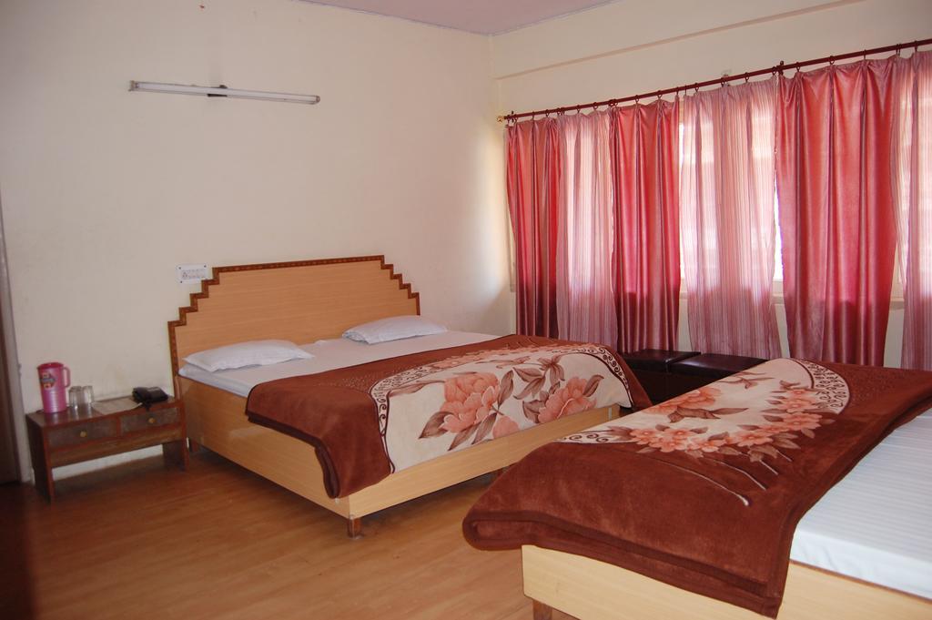 Hotel Mansarover International Haridwār Chambre photo